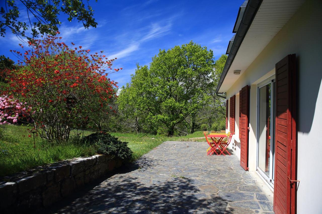 Aux Arbres Chanteurs Ploulech Exterior photo
